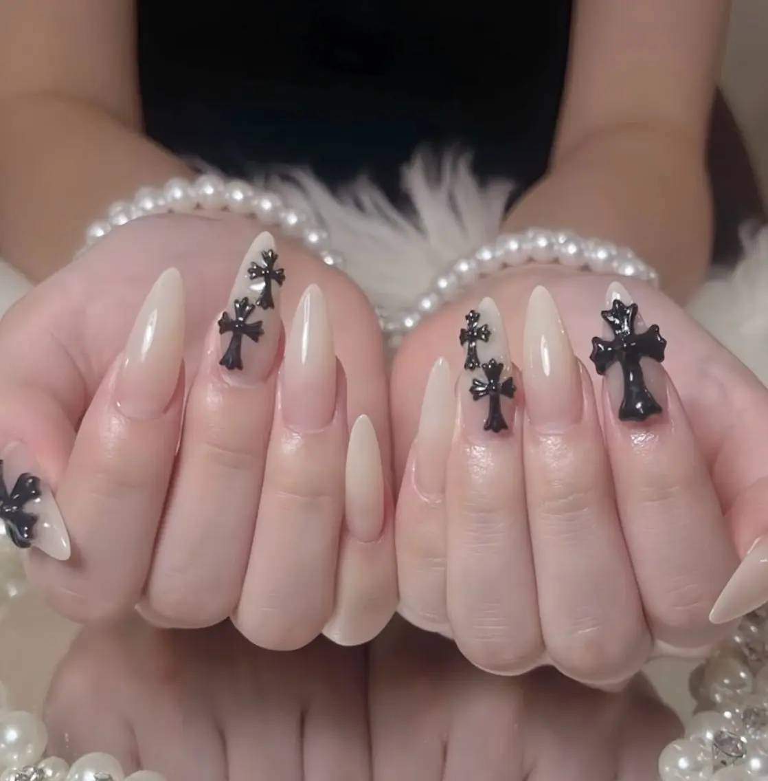 ネイル アートネイル ボルドー フレンチネイル ジェルネイル 氷ネイル・うるうるネイル ハンドネイル Julie NailSalonのネイルデザイン
