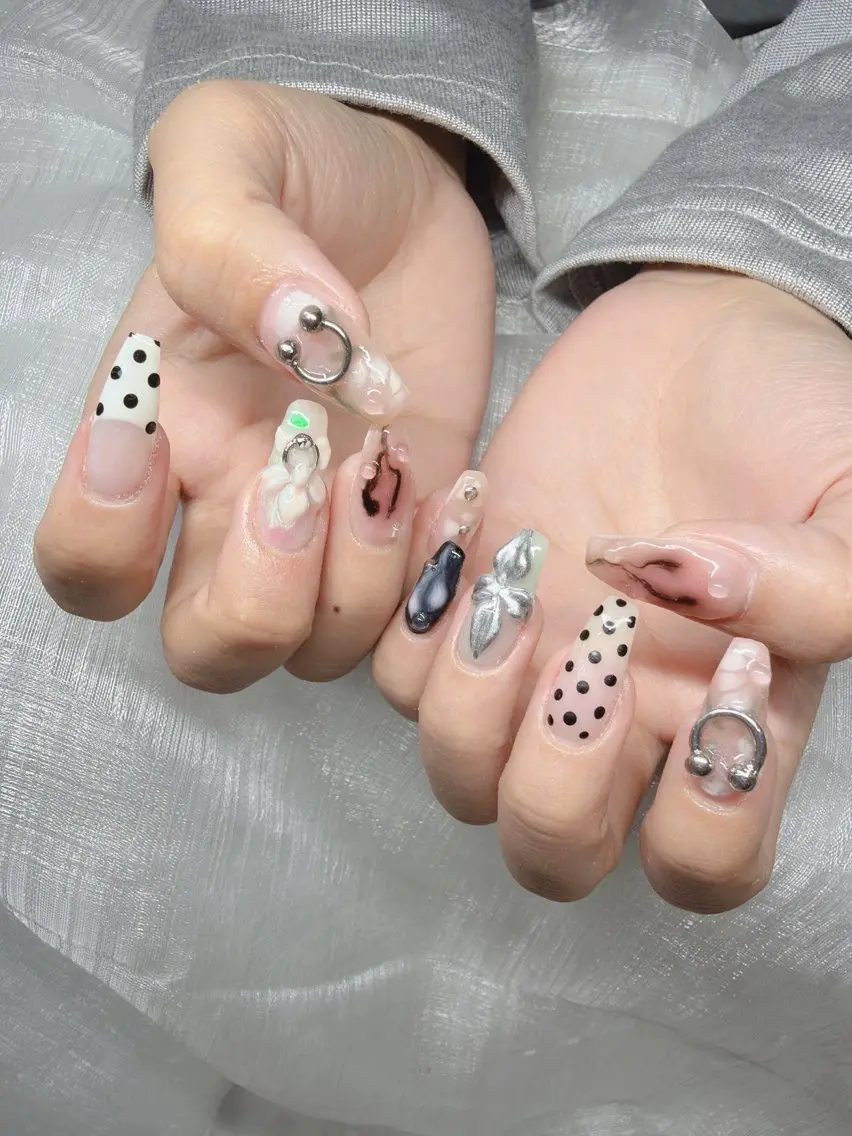 ネイル ハンドネイル Lee Nailsのネイルデザイン