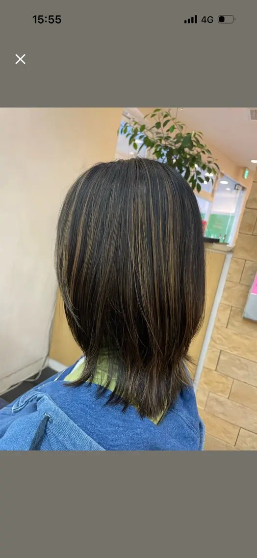ミディアム カラー 植野 陽菜のヘアスタイル