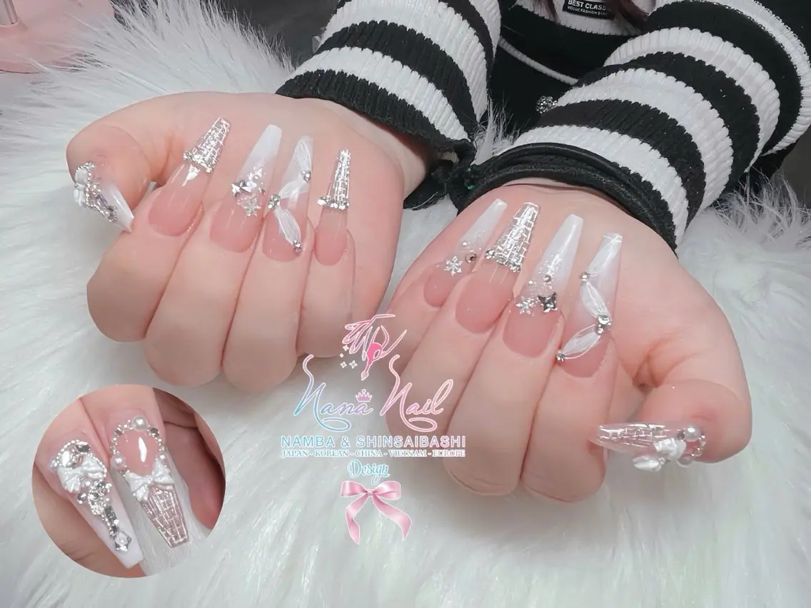 ロング 韓国風ヘア ロング クリスマス ハンドネイル Linanail Nambaのマツエク・マツパデザイン