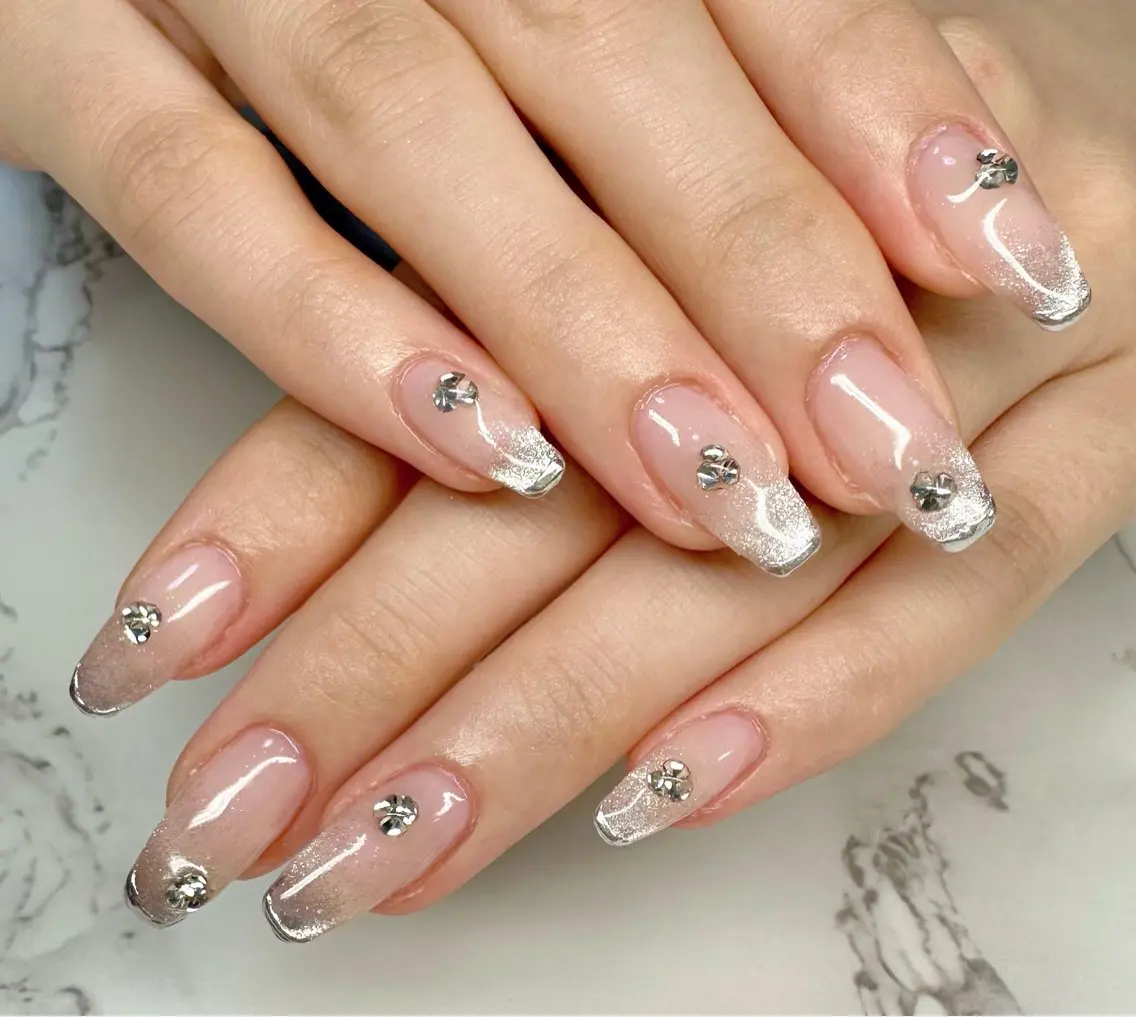 ネイル フレンチネイル キラキラネイル ラメ(グリッター) マグネットネイル マグネットフレンチ Mai’s nailのネイルデザイン
