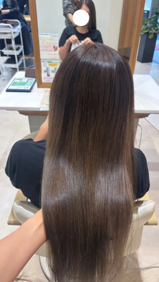 ロング カラー 川又 愛美のヘアスタイル