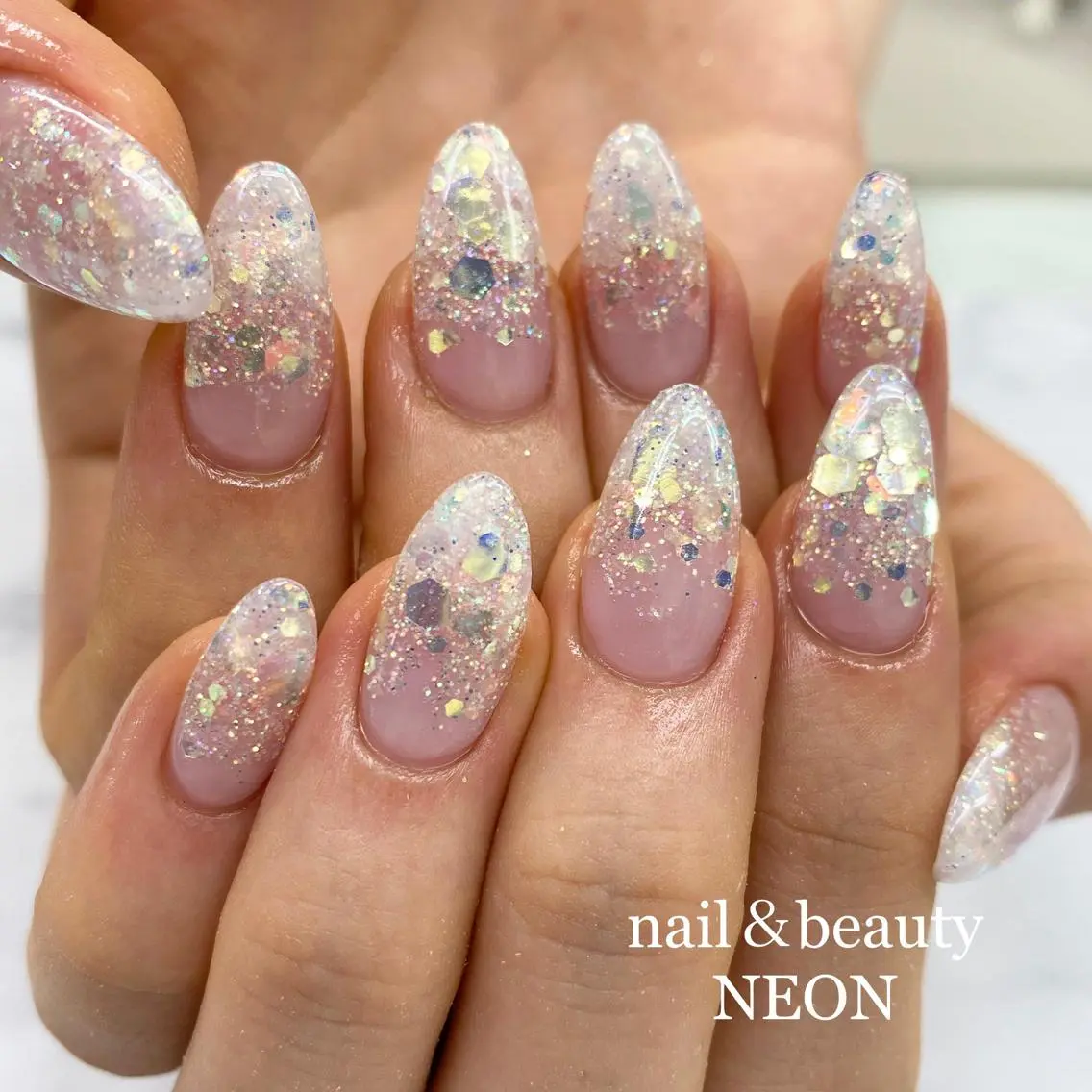 ネイル グラデーション ラメ(グリッター) ラメグラデーション C.Nail ネイリストのネイルデザイン