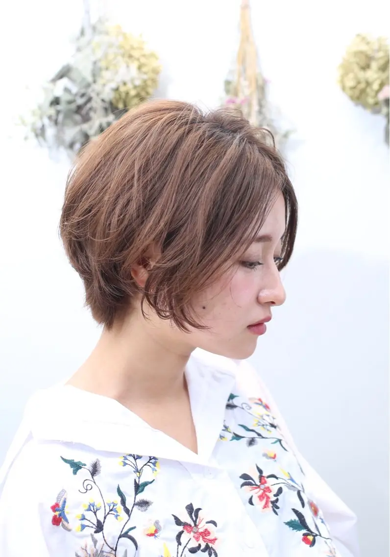 ショート 🪐脱白髪染め 🪐松尾菜々美のヘアスタイル