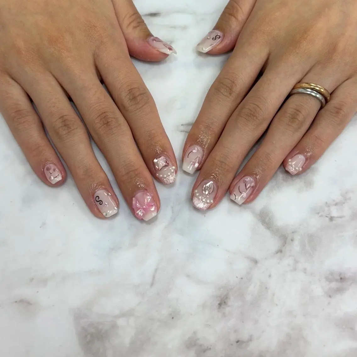 salon UNE LMA見習いスタッフのネイルデザイン
