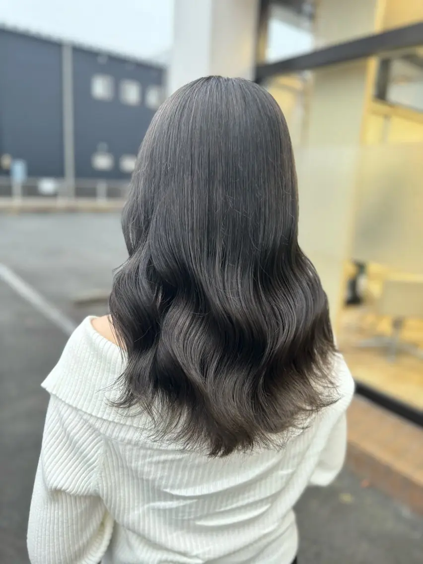 カラー グレージュ BENI仙台柳生店 HIGUCHI🎀のヘアスタイル