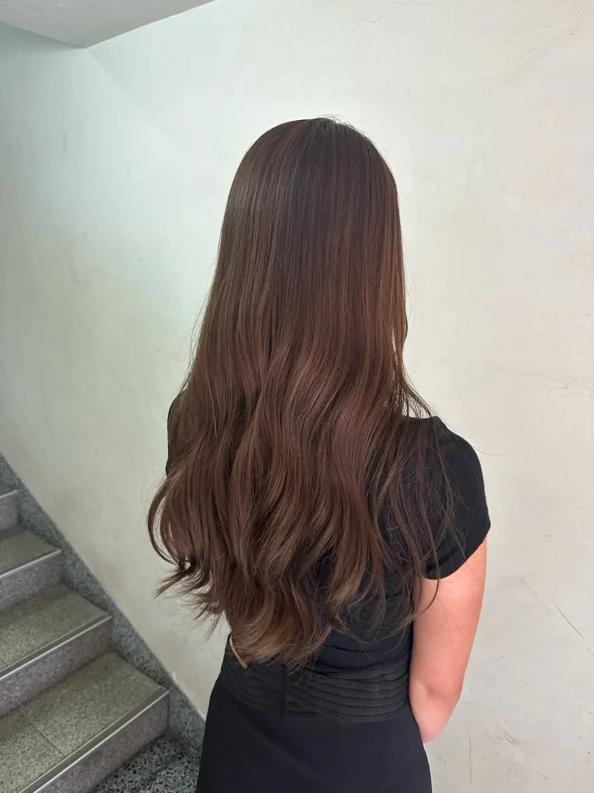 ロング カラー ベージュカラー ヘーゼル ヘアカラー 横浜⭐️カラー モデル🌻あみ🌻のヘアスタイル