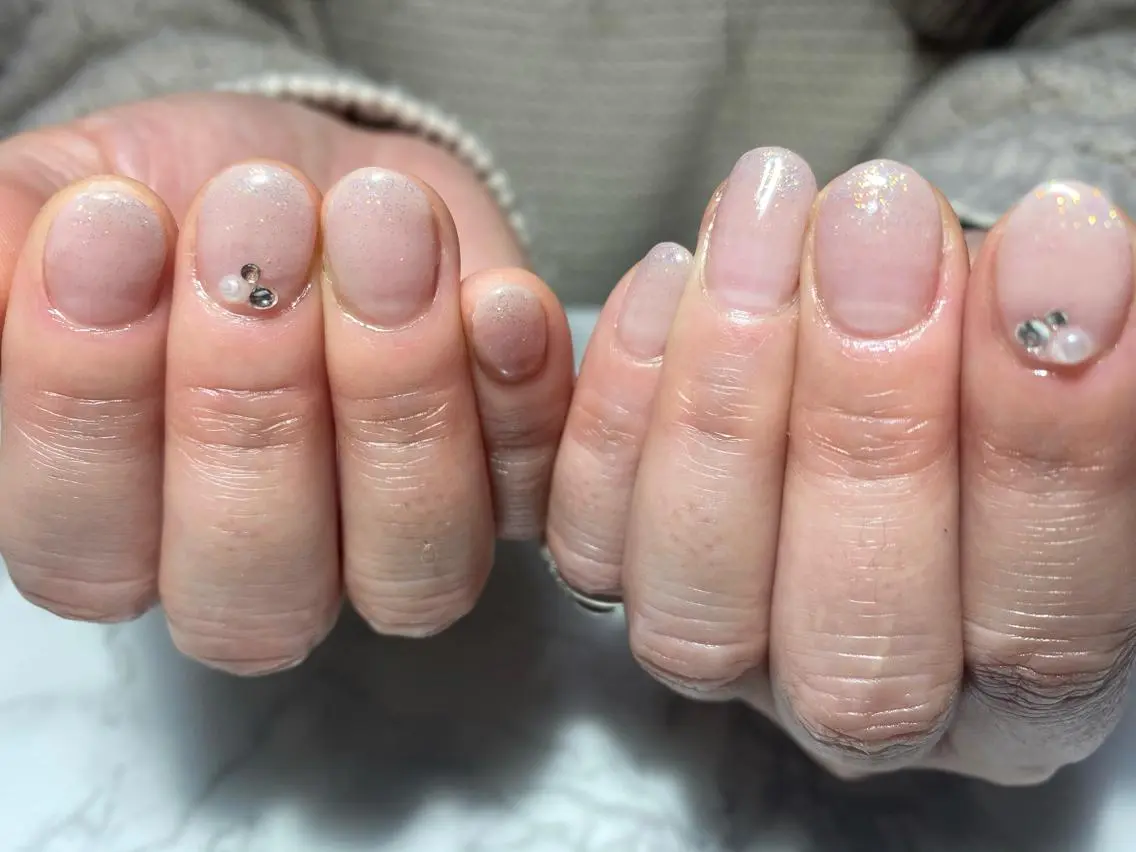 ネイル グラデーション キラキラネイル Era nailのネイルデザイン