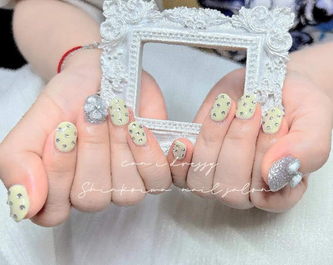 ネイル アートネイル フラッシュネイル キラキラネイル 持ち込み シルバー ハンドネイル キャンアイドレッシー 新小岩のネイルデザイン