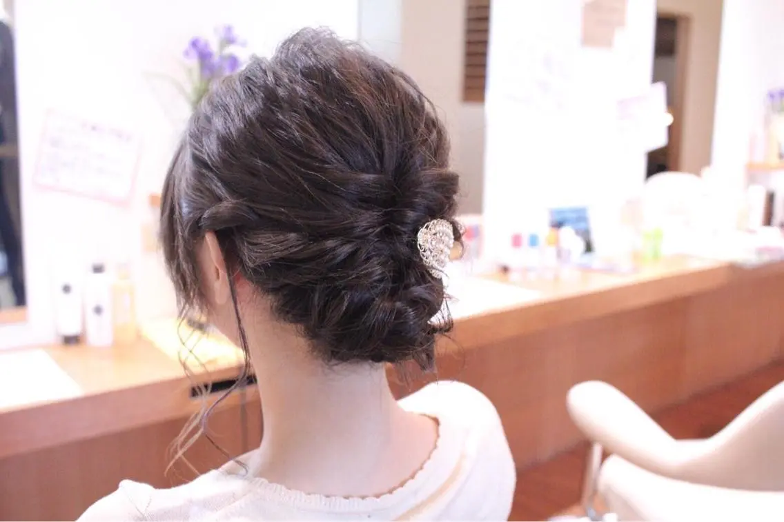 ミディアム カラー ヘアアレンジ 坪内 麻里子のヘアスタイル