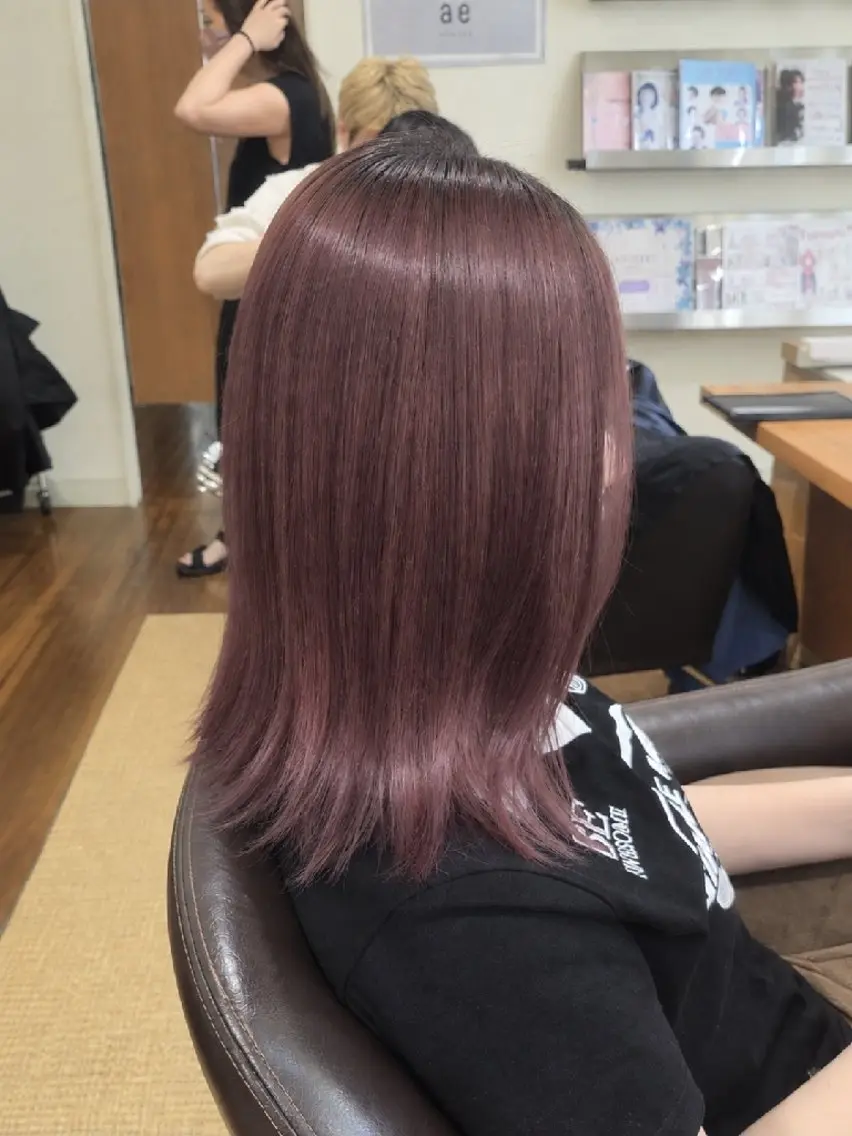 セミロング カラー ピンクカラー ヘアカラー 🌟Cube 東山 侑以🎮𓈒⋆͛のヘアスタイル