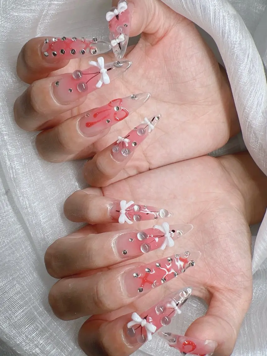 ネイル 長さ出し グラデーション キラキラネイル マグネットネイル ニュアンスネイル Lee Nails チップ長さだし専門店のネイルデザイン