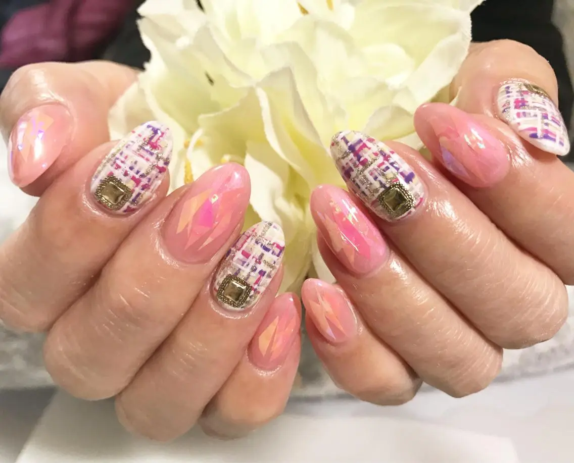 ネイル フットネイル ピンク シンプルネイル 春ネイル ツイードネイル ハンドネイル nail fufla ♡yamane♡のネイルデザイン