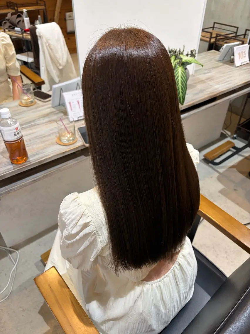 ロング アッシュ ヘアカラー ill/ハイトーン カラー/塩崎聖奈のヘアスタイル