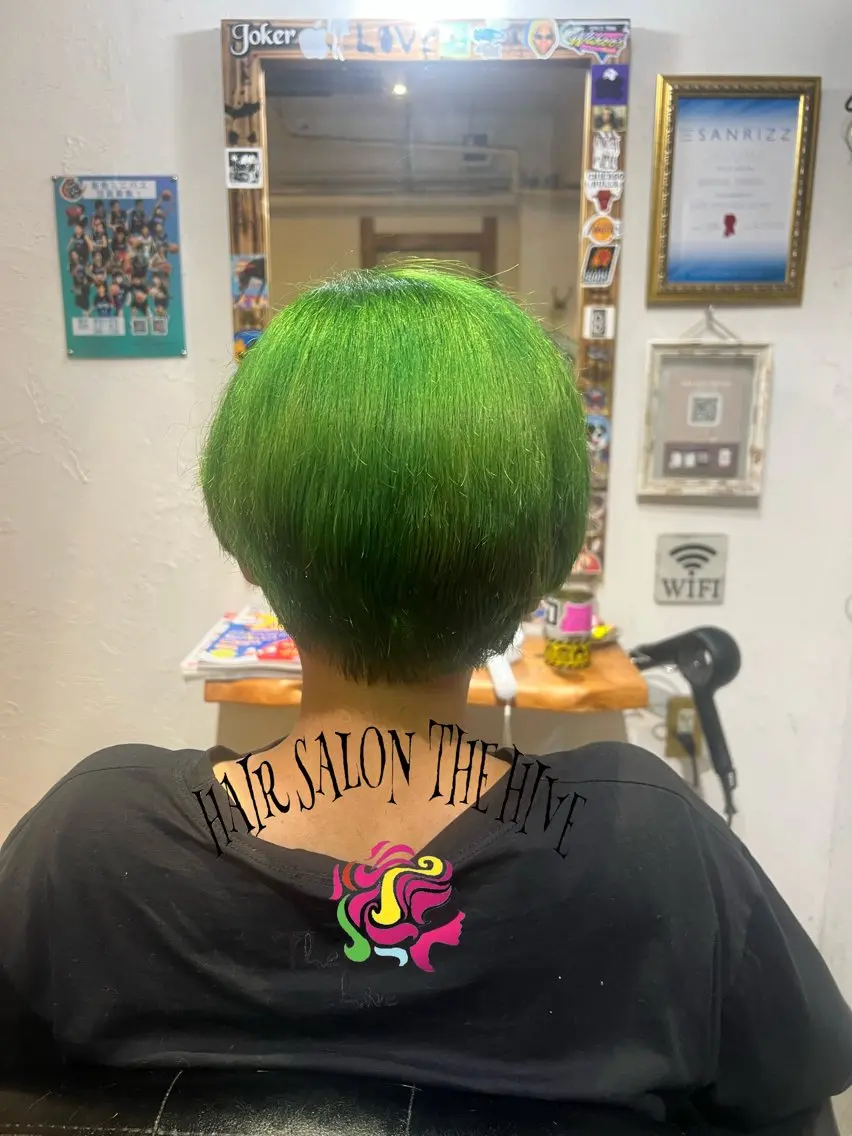 ショート カラー カット ヘアカラー Hair salon The hiveのヘアスタイル