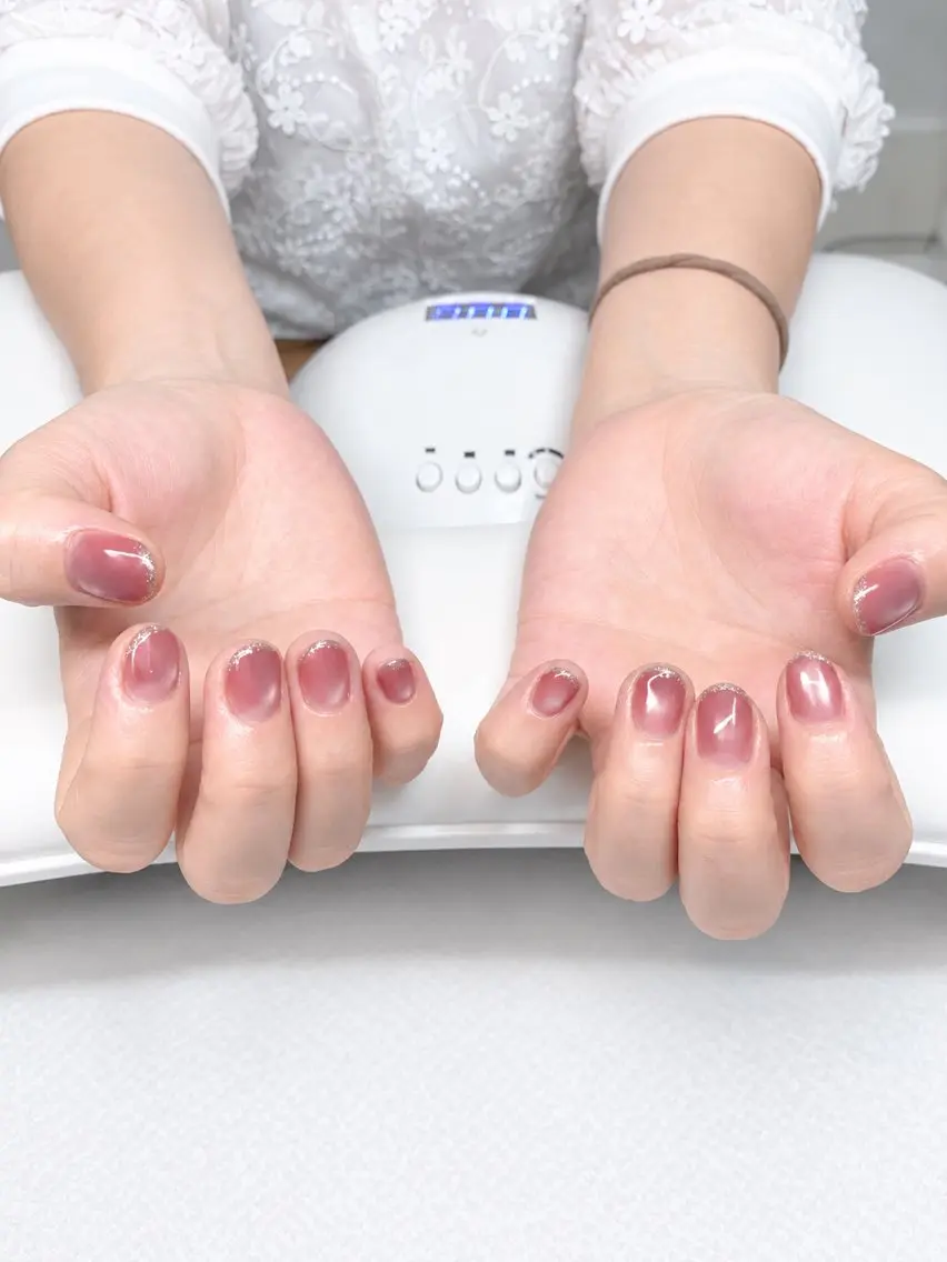 ネイル キラキラネイル ピンク ピンクベージュ シンプルネイル ハンドネイル Kii nailのネイルデザイン