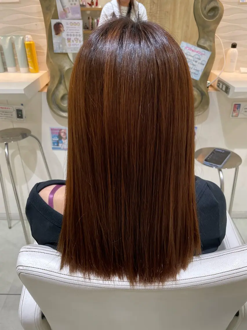 ミディアム カット 山本 真緒のヘアスタイル