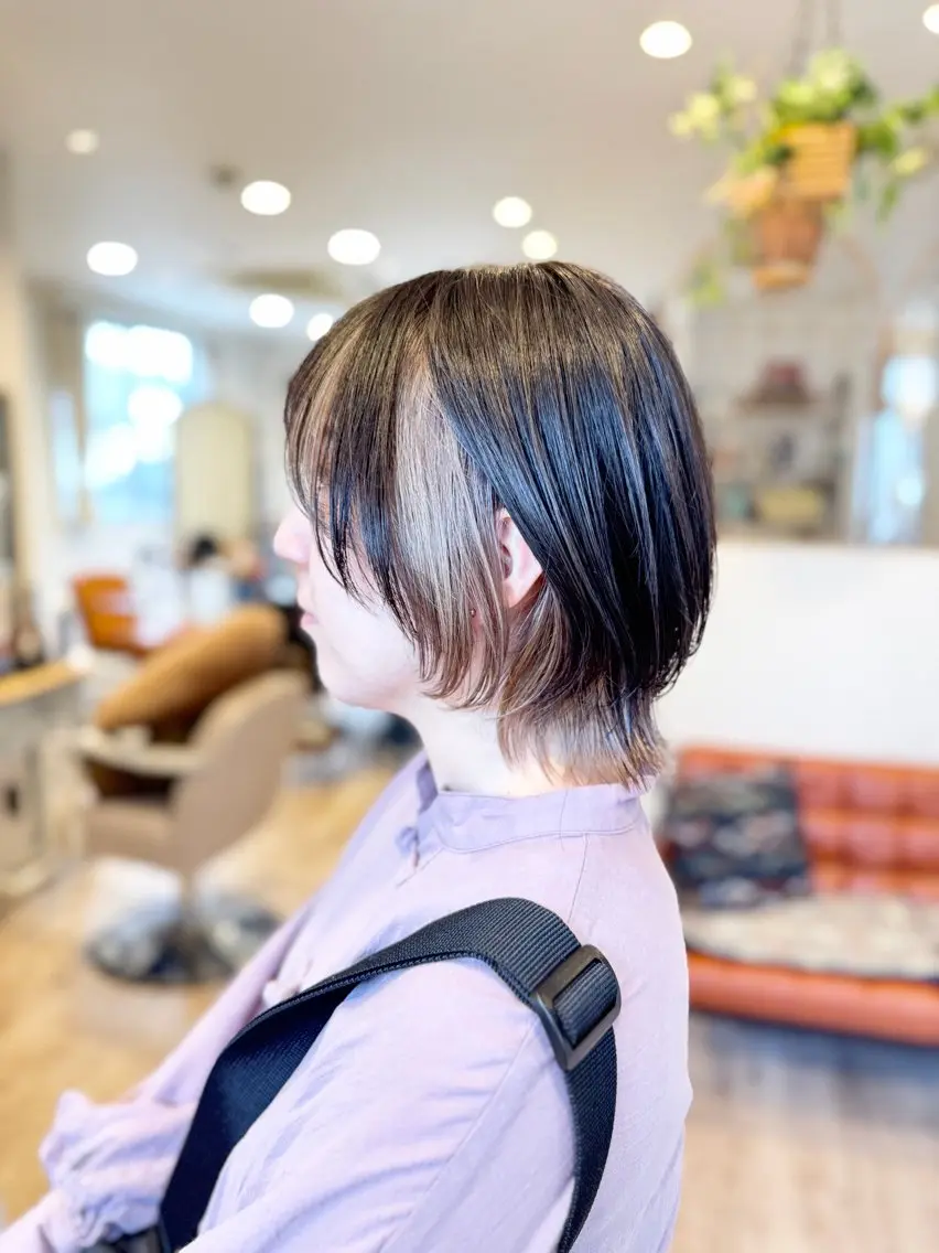 ショート カラー 赤間 飛鳥のヘアスタイル