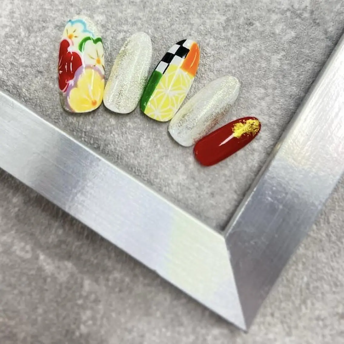 🤍2026年👘成人式/卒業式ネイル受付中🤍【オーダーチップ&ケース&テープ込み】の写真