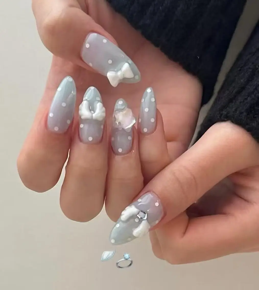 ネイル フラワーネイル フレンチネイル ジェルネイル ガラスフレンチ ハート ハンドネイル BabyYouMi nailのネイルデザイン