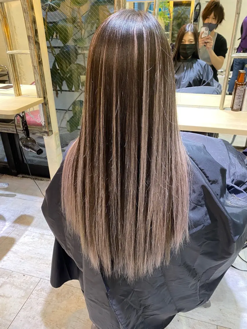 ロング カラー 6Dエクステ 板橋店のヘアスタイル