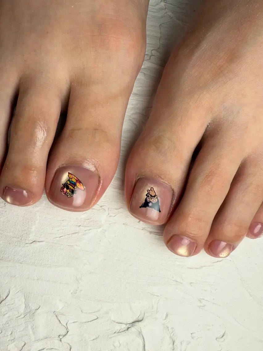 ネイル フットネイル マグネットネイル フットネイル ✾ NailRoom Latina🌻💓のネイルデザイン