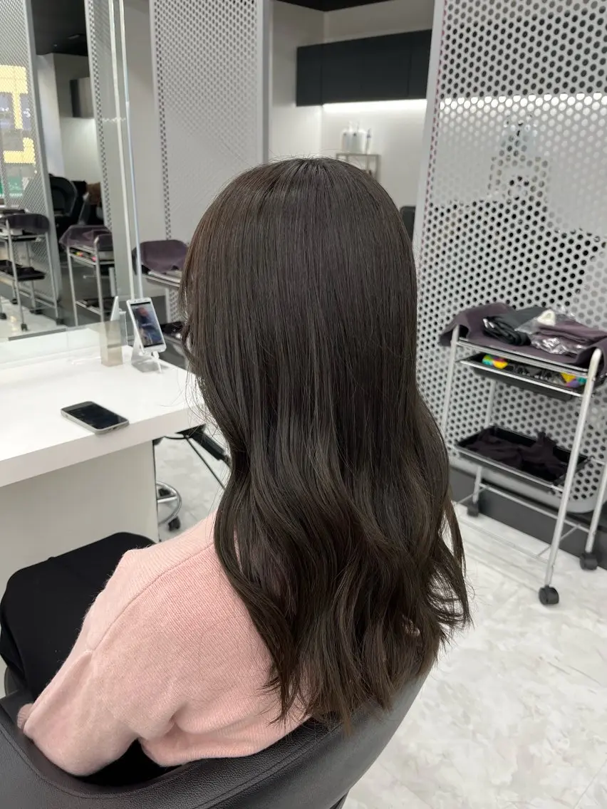 ロング カラー ブラウンカラー オリーブブラウン カット ヘアカラー トリートメント 💖トレンド春夏 カラー💖FUTAのヘアスタイル