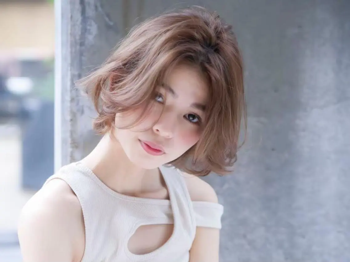 ミディアム カラー パーマ ヘアアレンジ メンズ キッズ ネイル マツエク・マツパ ベージュカラー ブラウンカラー 透明感カラー イルミナカラー カラーマツエク 韓国ヘア🫧 KAZUTOのヘアスタイル