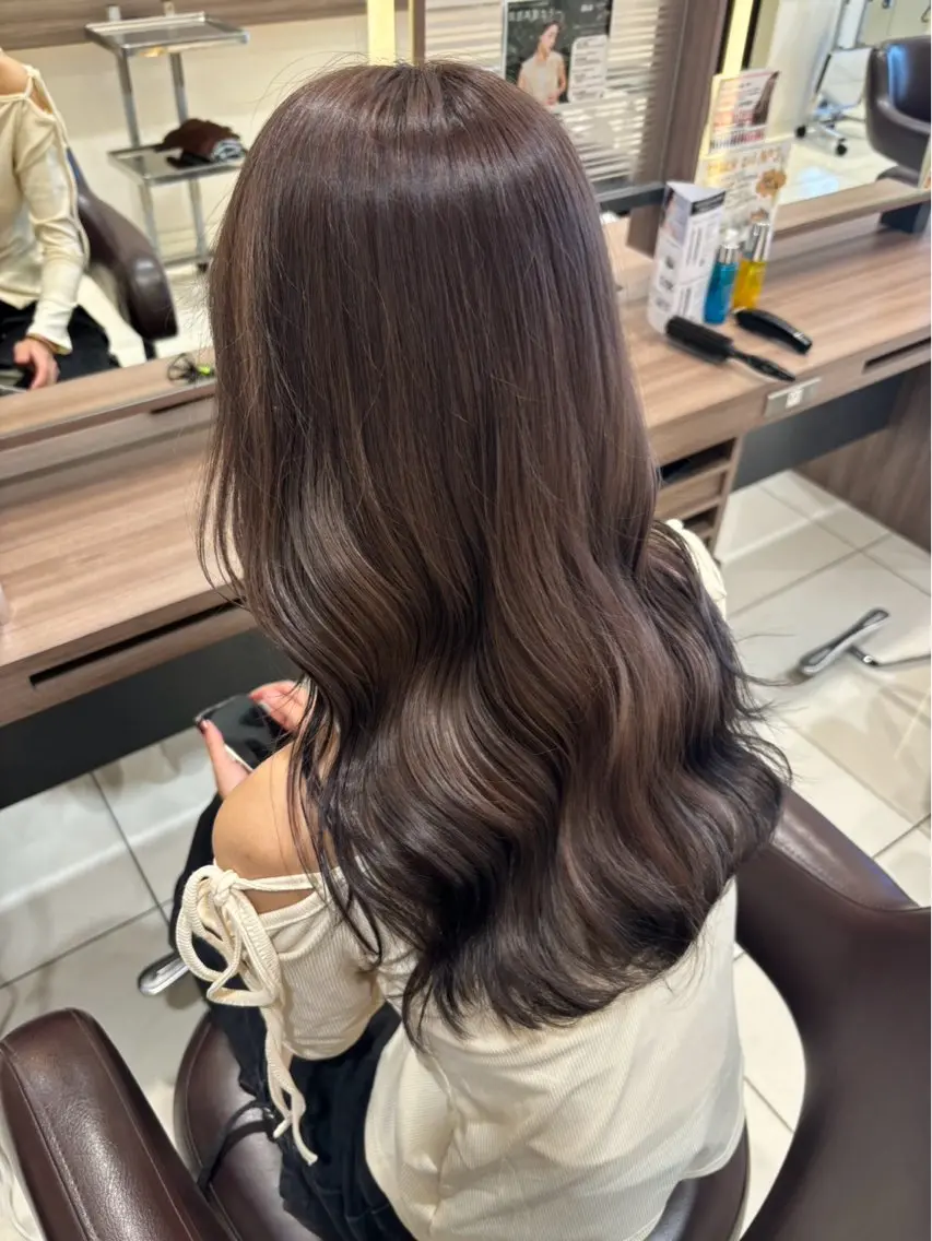 セミロング カット ヘアカラー 暖色カラー🍒🌷 hitomiのヘアスタイル