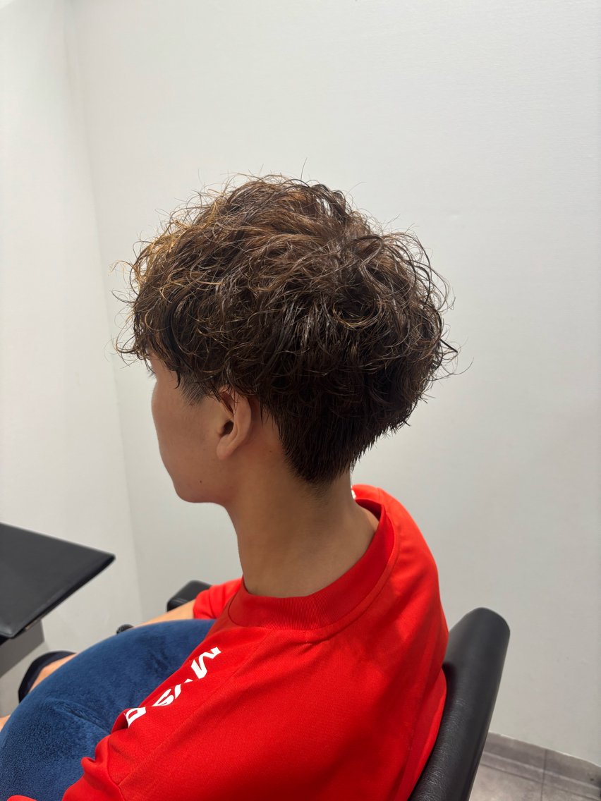 メンズ 岩本 紋音のヘアスタイル
