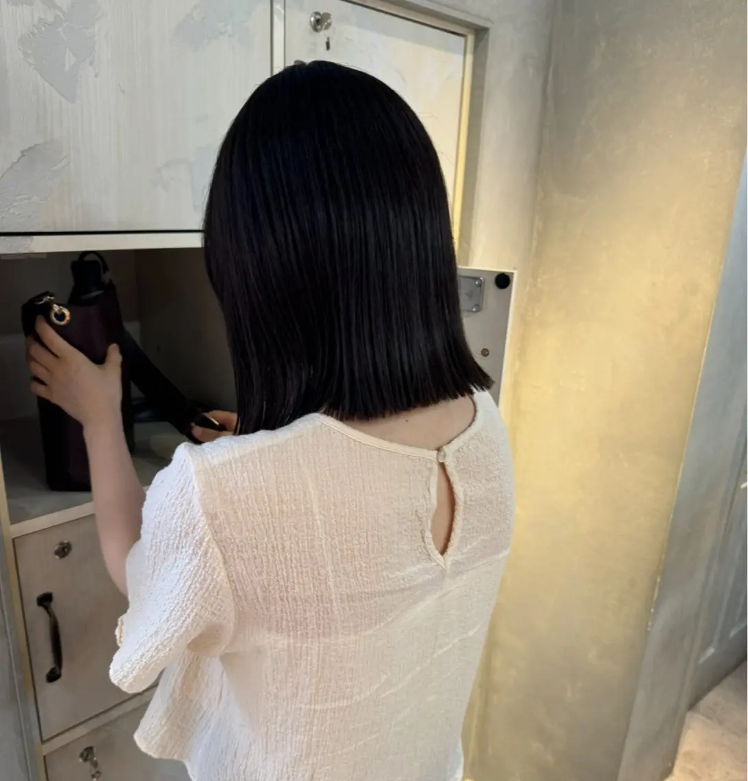 ミディアム 外ハネヘア カット 透明感カラー ☆akoのヘアスタイル