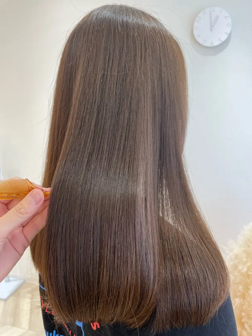 カット＋カラー＋oggi otto 3ステップトリートメント(白髪染めも可)の写真