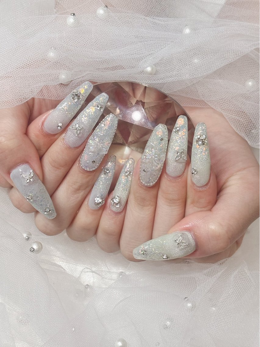 ネイル Lutena Satouのネイルデザイン