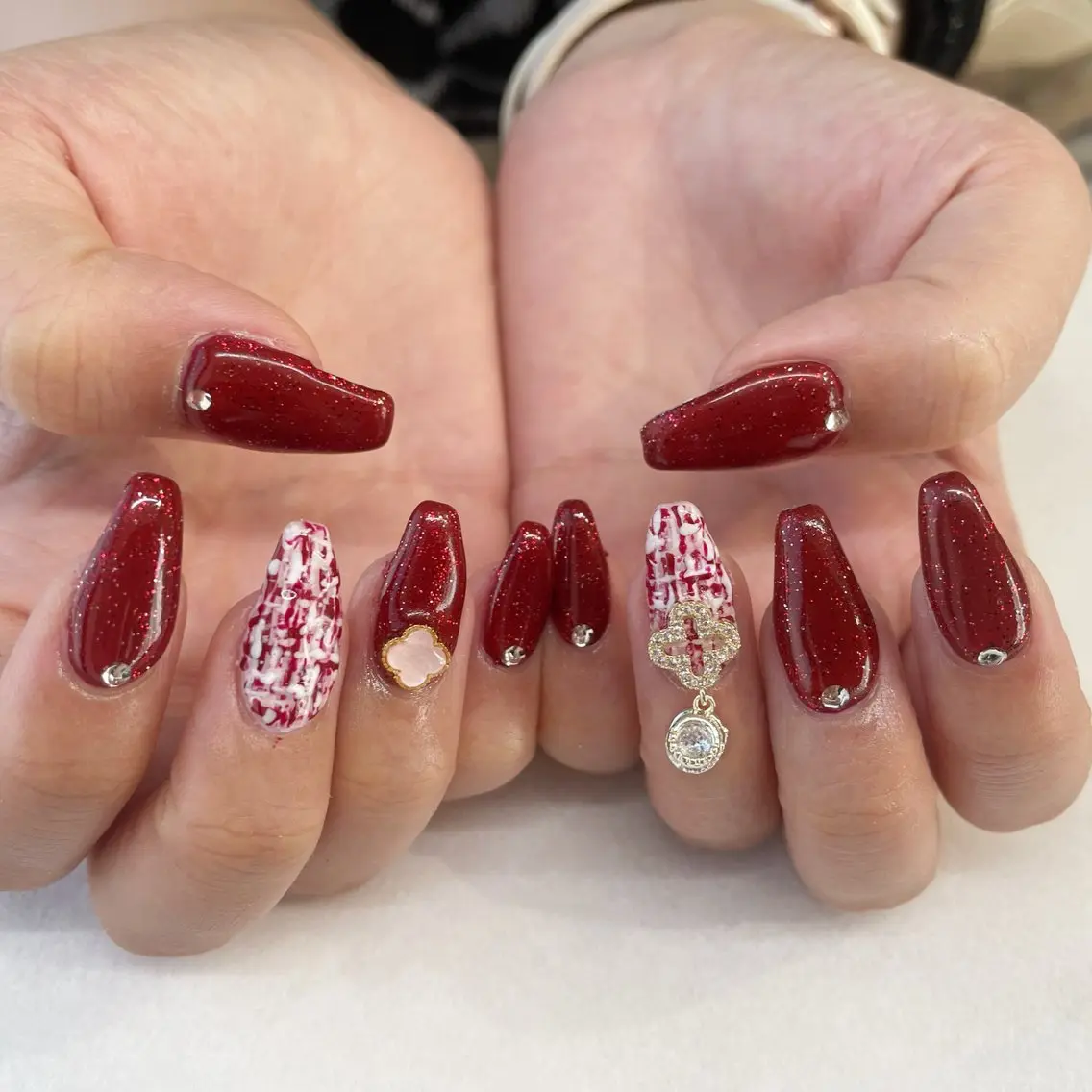 ネイル ハンドネイル 💎🐰 saki. m 🐰💎のネイルデザイン