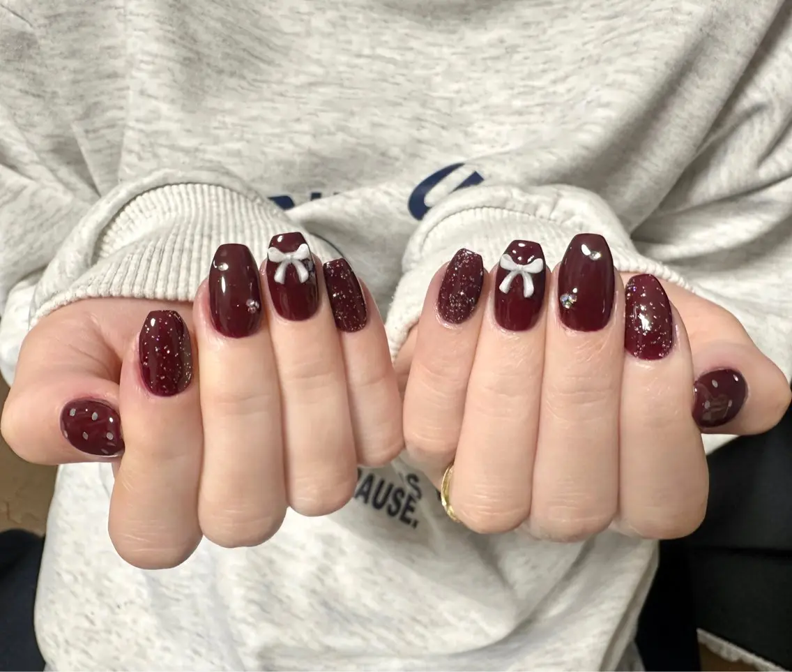 ネイル ハンドネイル Aura nail 🍐💫のネイルデザイン
