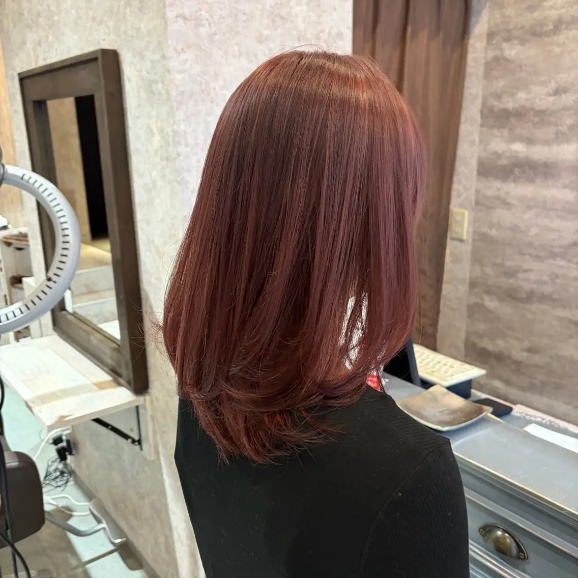 セミロング ヘアカラー 牧野 夏子のヘアスタイル