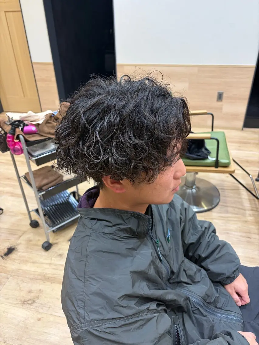 パーマ メンズ 刈り上げ カット パーマ 小田 暉のヘアスタイル