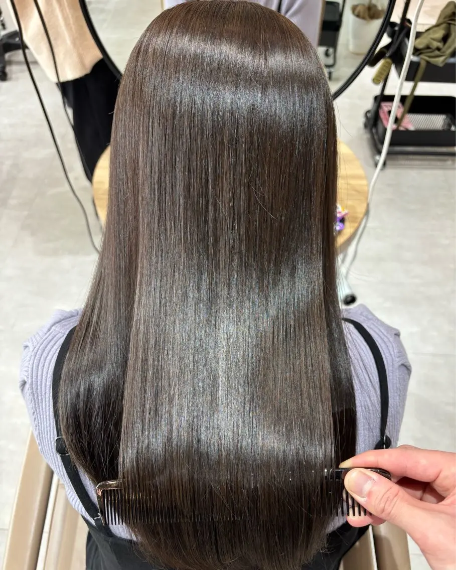 ロング カラー ブリーチ 透明感カラー ブリーチなしカラー 髪質改善 ヘアカラー トリートメント 京都駅/透明感カラー /髪質改善/岩崎拓郎のヘアスタイル