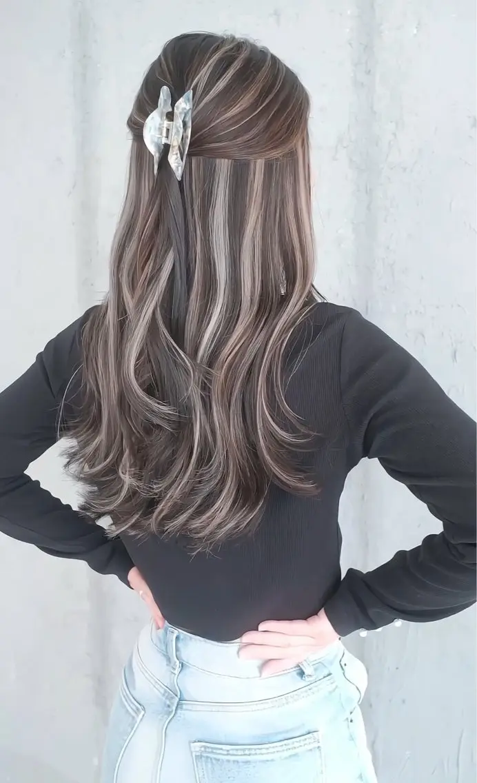 ロング カラー デザインカラー ハイライトカラー ハイライト Mariana/ 鶴原-ハイライトのヘアスタイル