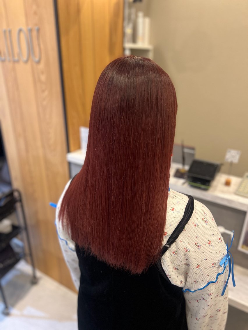 セミロング カラー ブリーチ ボルドーカラー ブリーチなしカラー カット ヘアカラー 🥀さとう ゆうな🥀のヘアスタイル