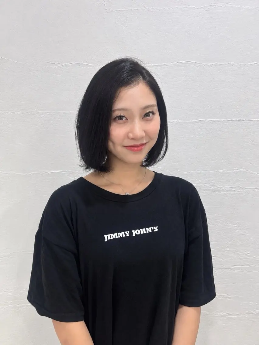 ショート カラー 黒髪 ブリーチ トリートメント ヘアカラー 片山 夏帆のヘアスタイル