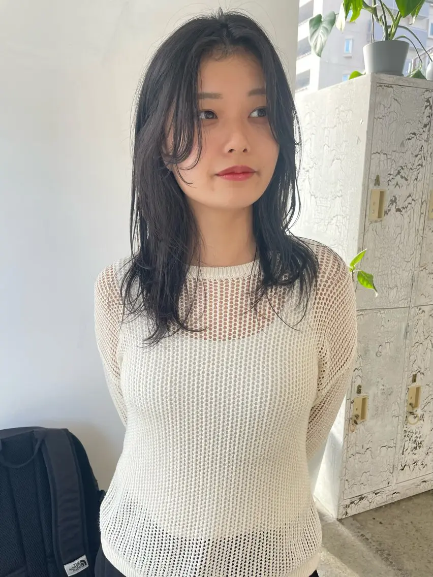 ミディアム レイヤーカット 熊崎 葵のヘアスタイル