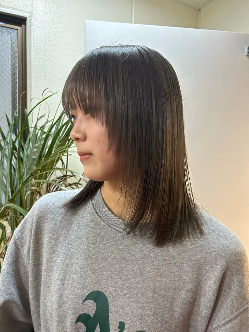 ミディアム ⚪️ニュアンスカラー ⚪️ハイトーン マユのヘアスタイル