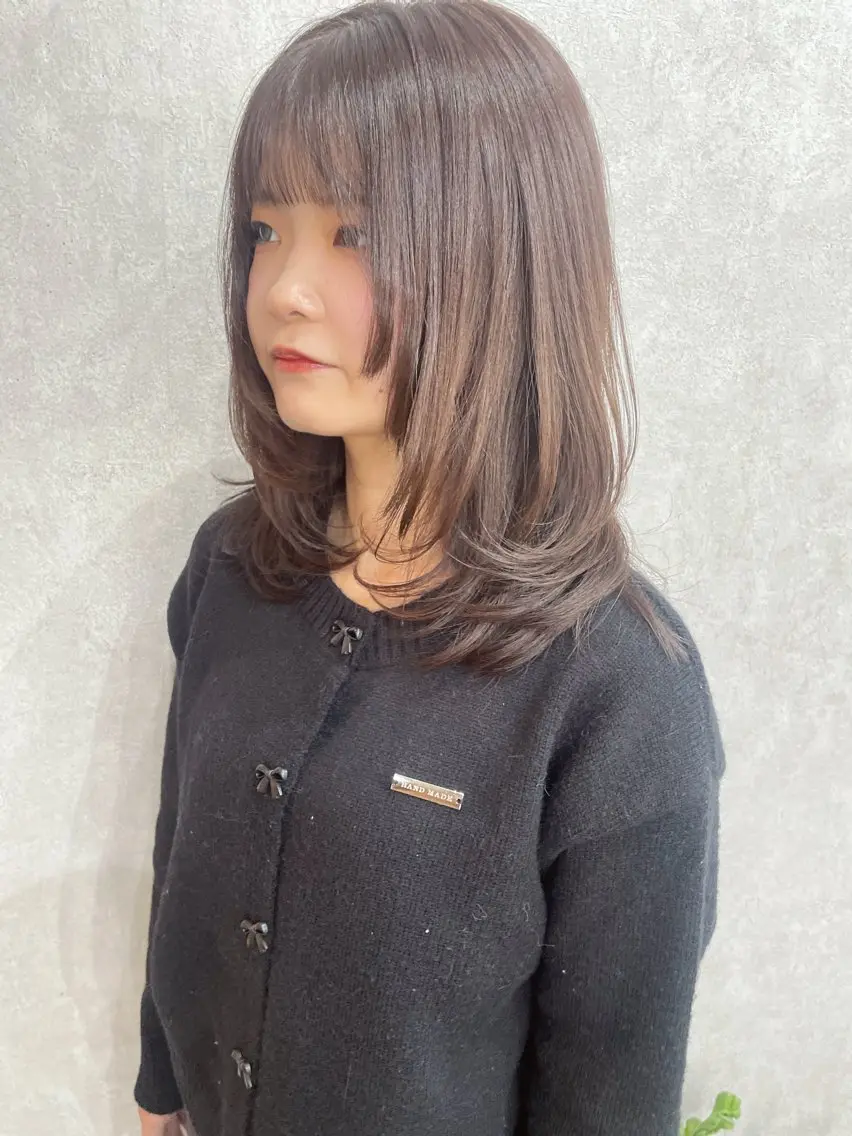 セミロング カラー レイヤーカット AIRI layer cut hairのヘアスタイル