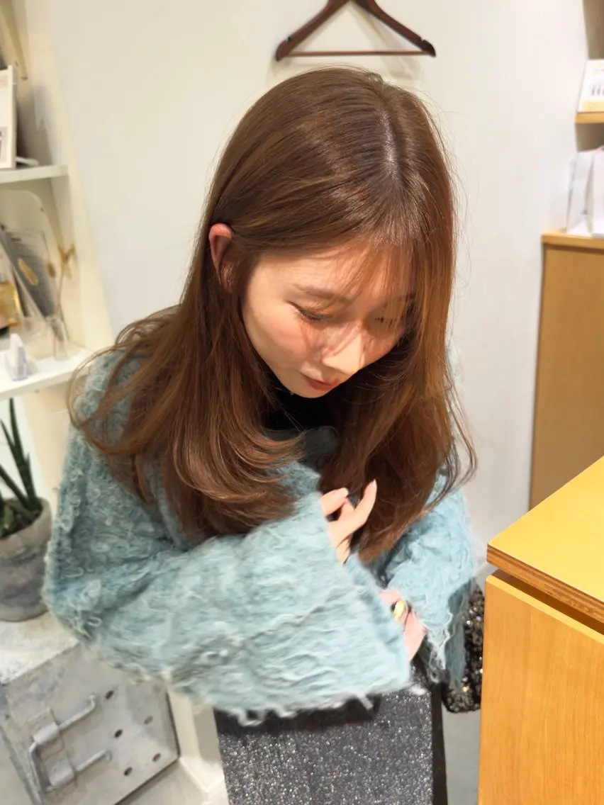 ロング カラー ベージュカラー ブリーチ ブリーチなしカラー レイヤーカット 中西倖 トップスタイリストのヘアスタイル
