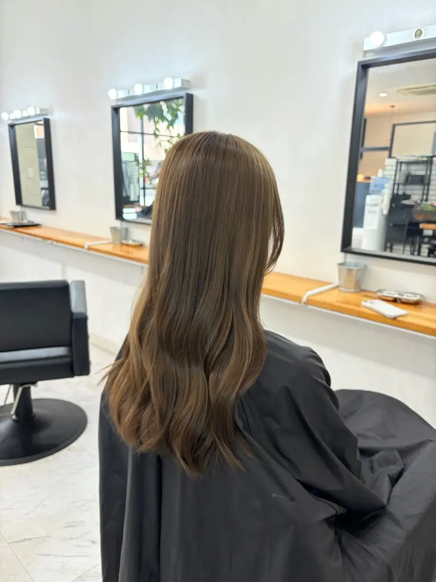 ロング カラー ベージュカラー オリーブベージュ 似合わせレイヤー🪡 annのヘアスタイル