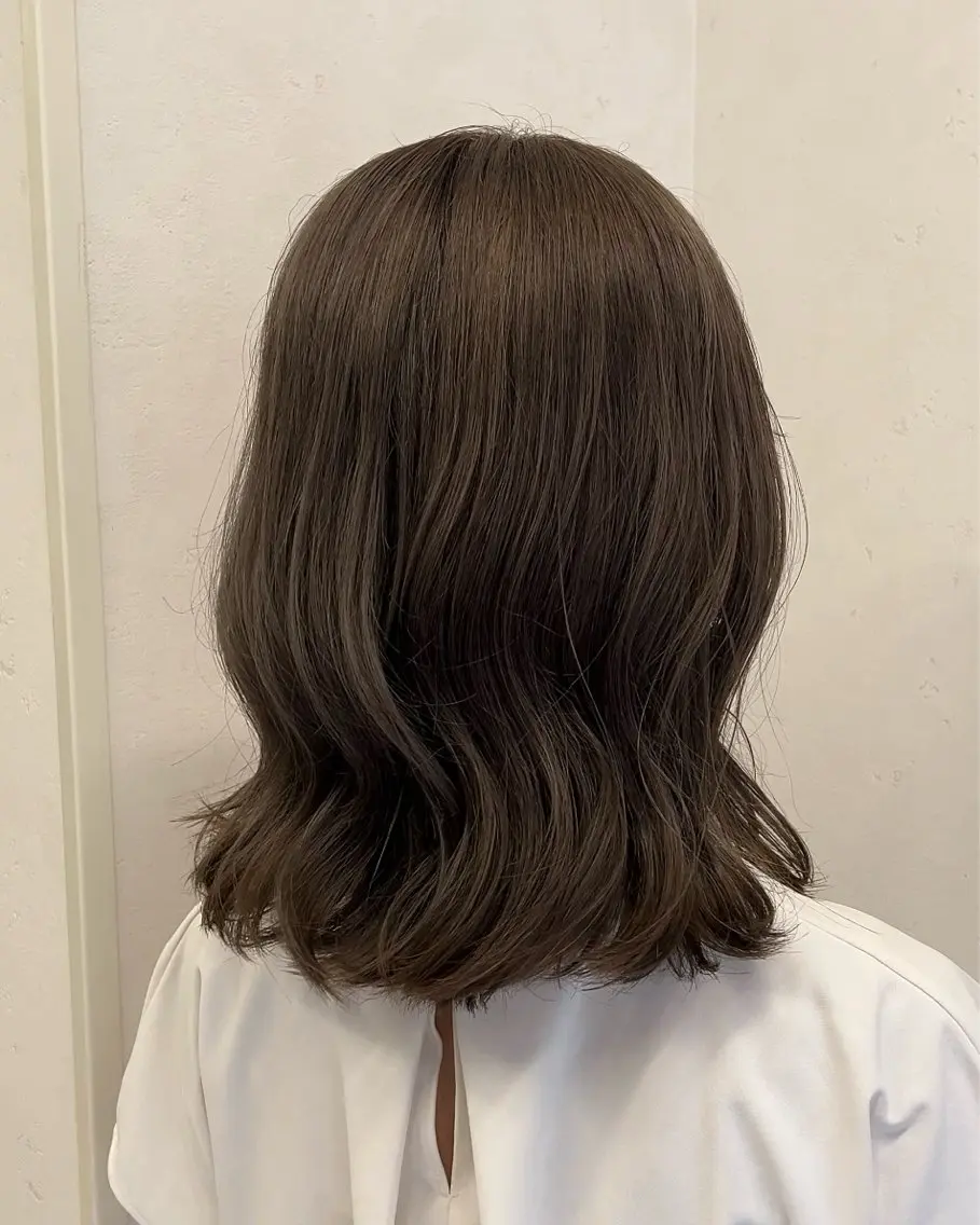 ミディアム カラー ベージュカラー ブリーチ 透明感カラー 透明感カラー/ レイヤー /ソラのヘアスタイル