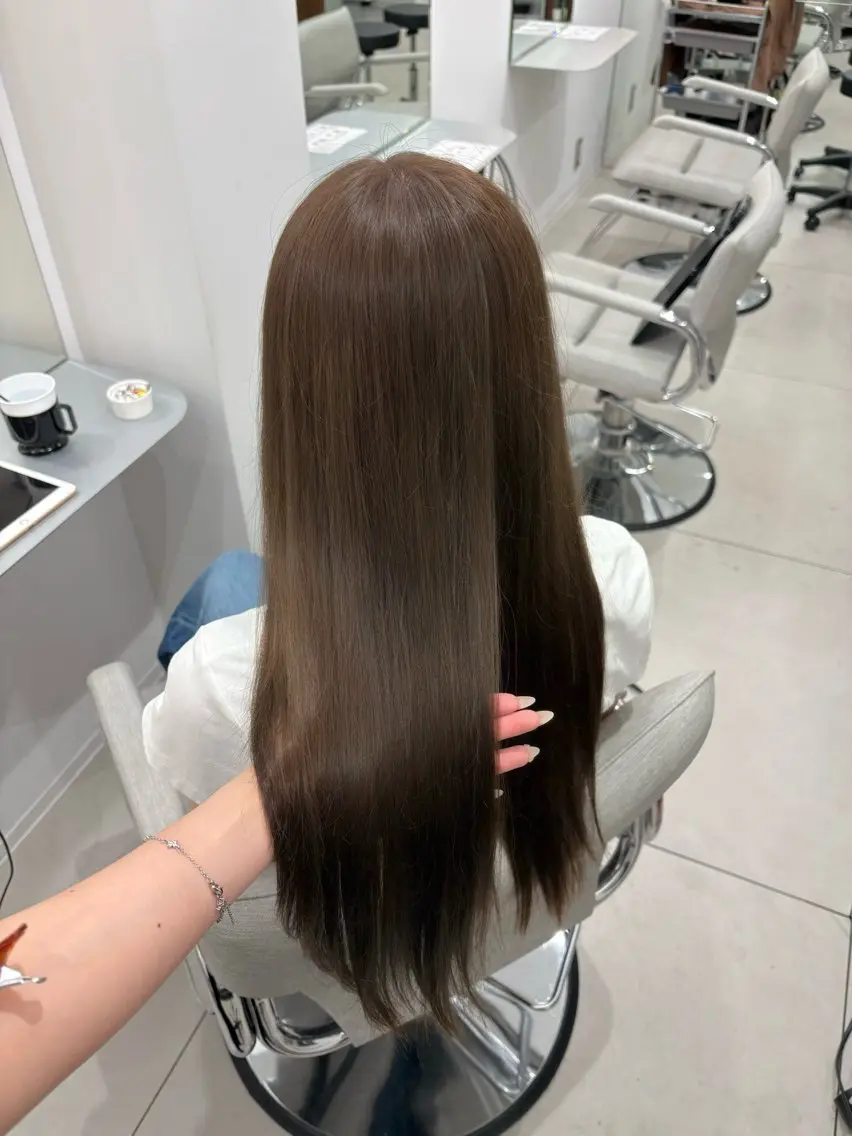 ロング 透明感color♡ Ibukiのヘアスタイル