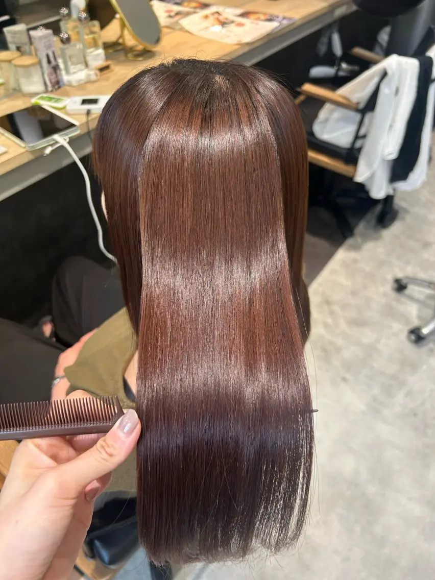 ロング パーマ 髪質改善 ストレートパーマ カット 縮毛矯正 トリートメント hubhair レイヤー/透明感のヘアスタイル
