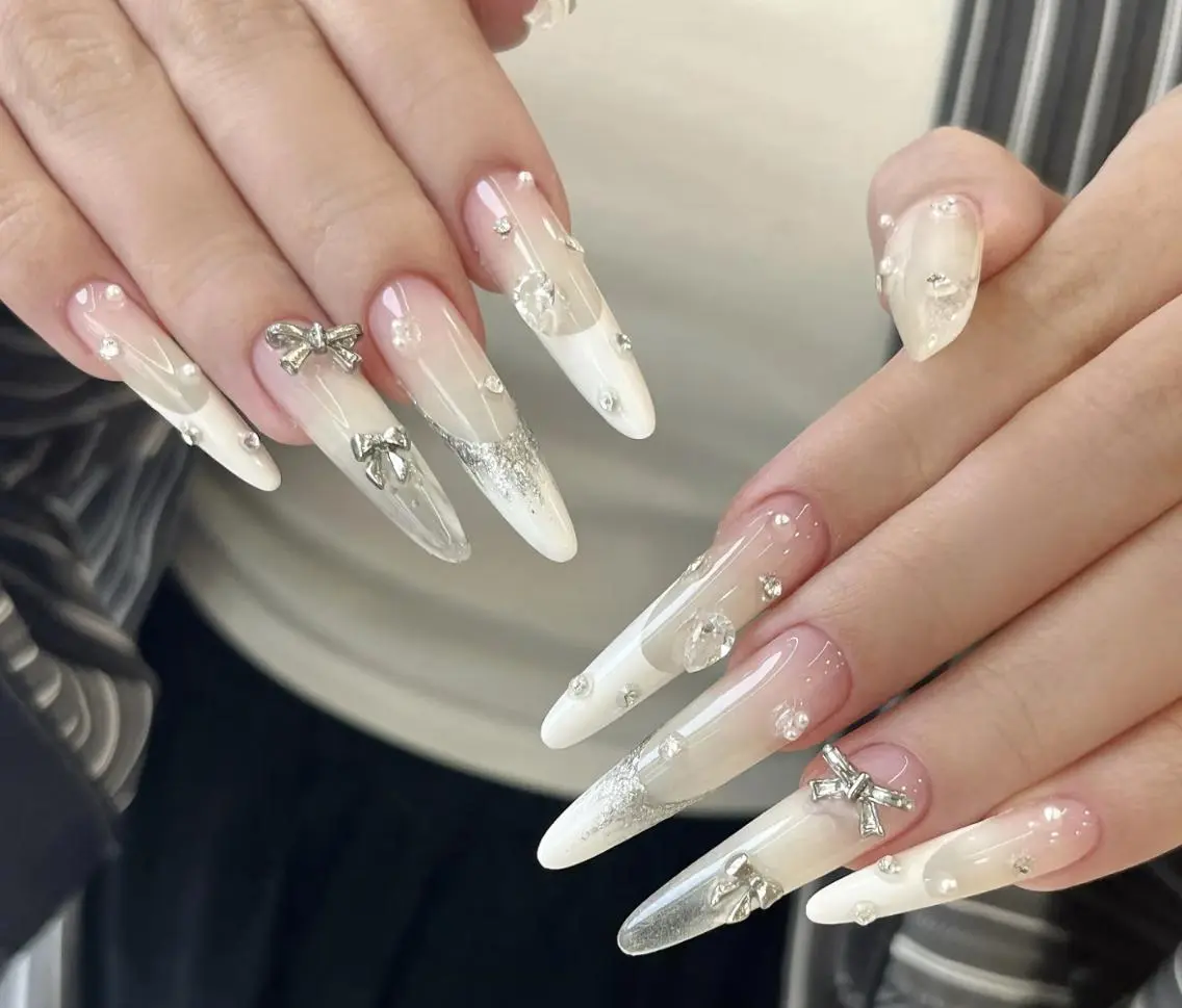 ネイル ハンドネイル 🎀 NaNa_nailのネイルデザイン